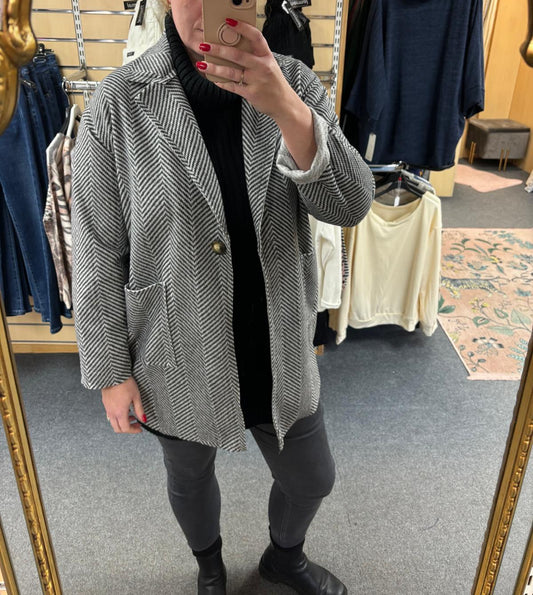 Herringbone Design Coat in Grey Black