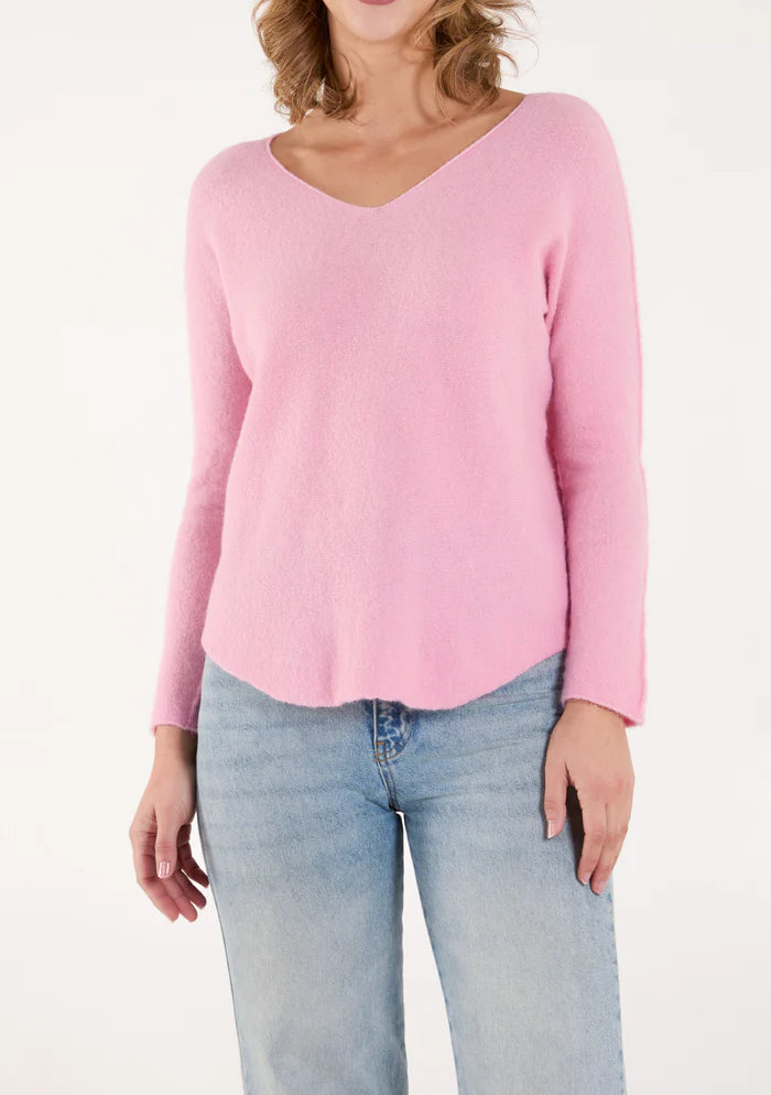 Soft touch v neck jumper in Pink